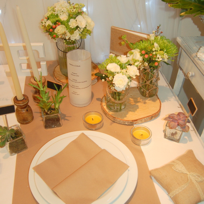 Uk�zky stolov�n�