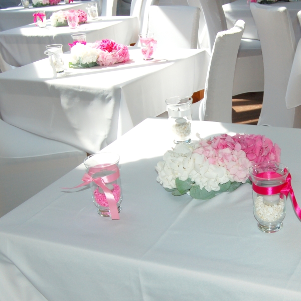 Svatebn� hostina