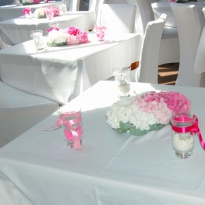 Svatebn� hostina