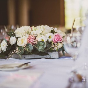 Svatebn� hostina