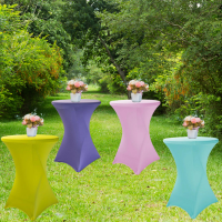Party set - 4 bistro stolky s potahy + kv�tinov� aran�e