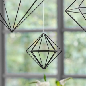 Dekorace z�v�sn� kovov� Geometric �ern� 15 cm 1 ks