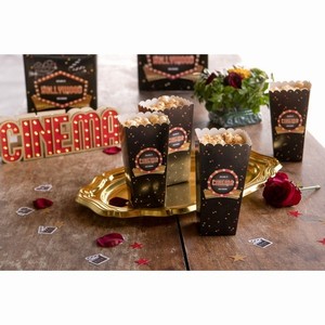 KRABI�KY na popcorn Hollywood