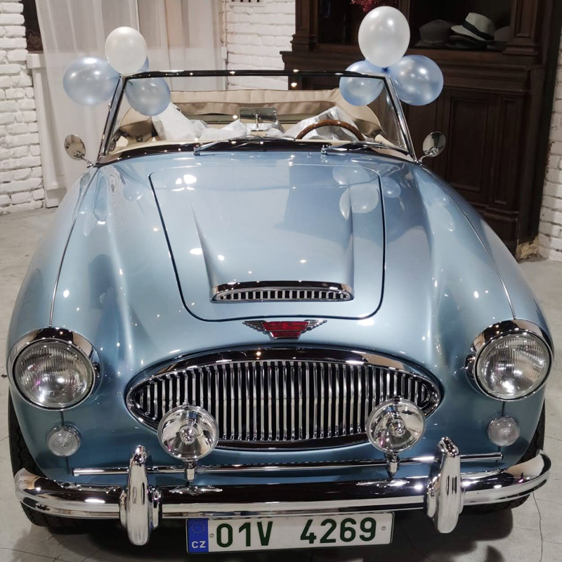 Auto jako sou��st v�zdoby